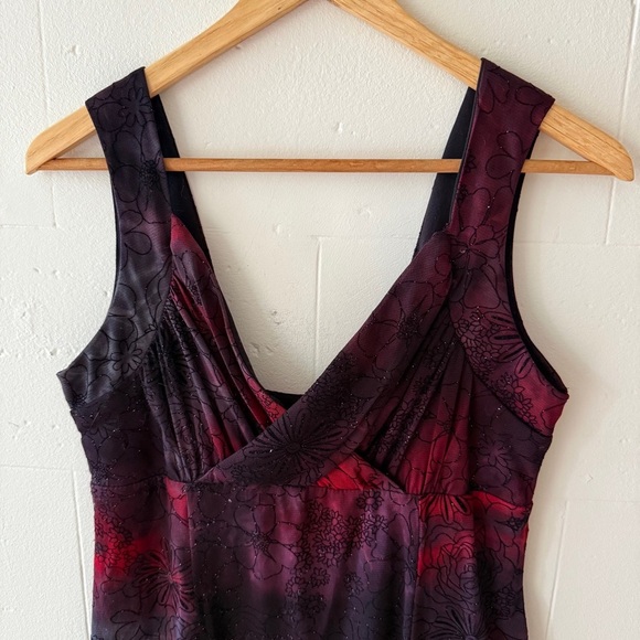 Y2K Red and Black Embroidered Sleeveless Dress with Sparkles - Picture 3 of 9